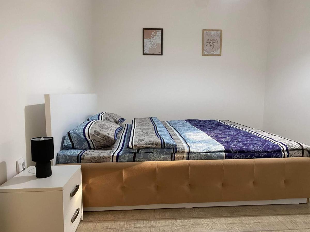The Best Apartament Central Hunedoara Dış mekan fotoğraf